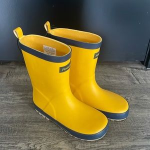 Pendleton Brand kids rain boots size 13
